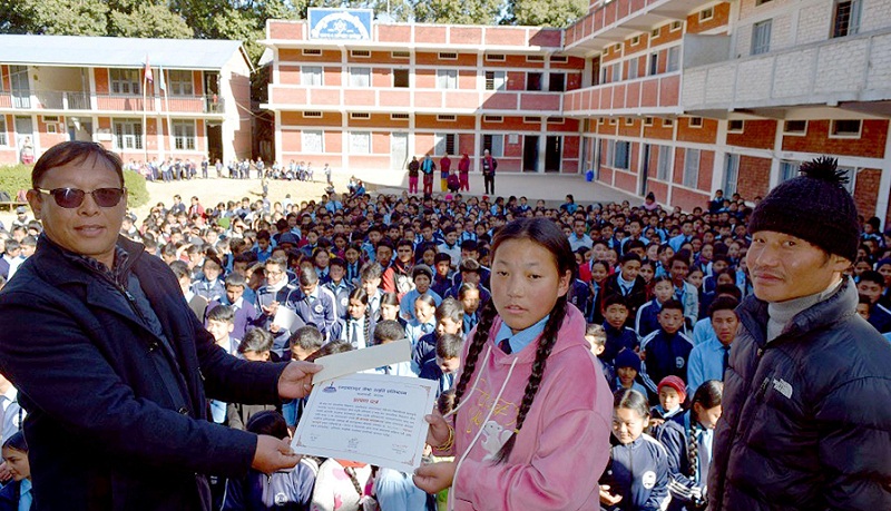 स्मृति प्रतिष्ठानद्वारा छात्रवृत्ति प्रदान