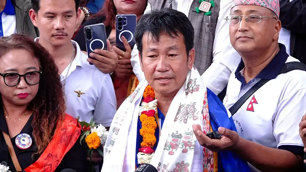 दार्चुलाको दुम्लिङमा स्थानीयको मागअनुसार निर्माण गरिएको र उद्घाटन गर्न पाउँदा खुसी लागेको छ- हर्क साम्पाङ